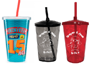 Copos Personalizados com Tampa e Canudo